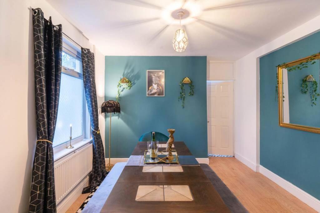 The Gatsby - Beautiful Spacious Central House カーディフ エクステリア 写真